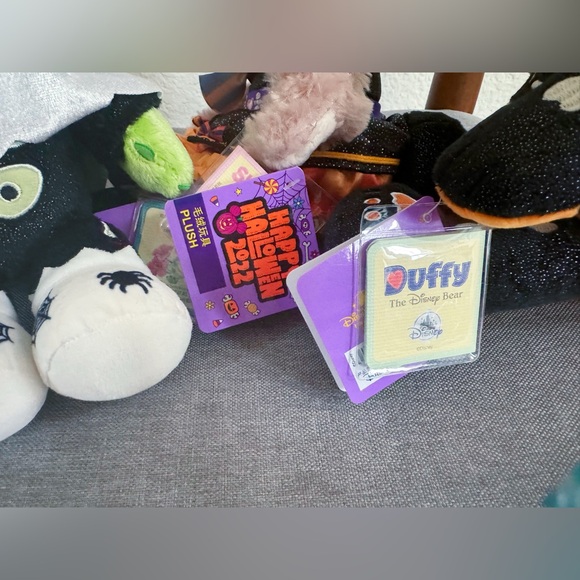 Shanghai Disney 2022 Halloween edition Duffy, olu and Shellie May plush - Picture 12 of 12